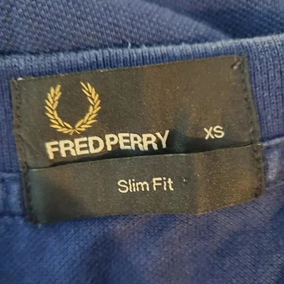 Fred Perry blue polo Small 36" multi laurel Crest print Monogram - Picture 6 of 6